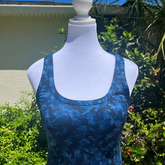 Lululemon Blue & Black Tank Top - Picture 9 of 12